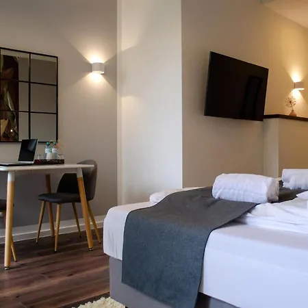 Apartament Homely 7 - Elegant Self-check-in For Urban Travelers